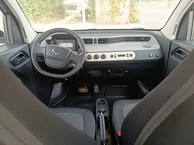 Wuling Hongguang Mini EV — Фото автомобиля 9