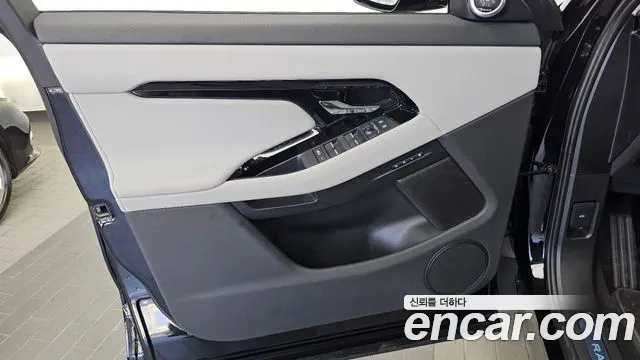 Land Rover Range Rover Evoque — Фото автомобиля 24