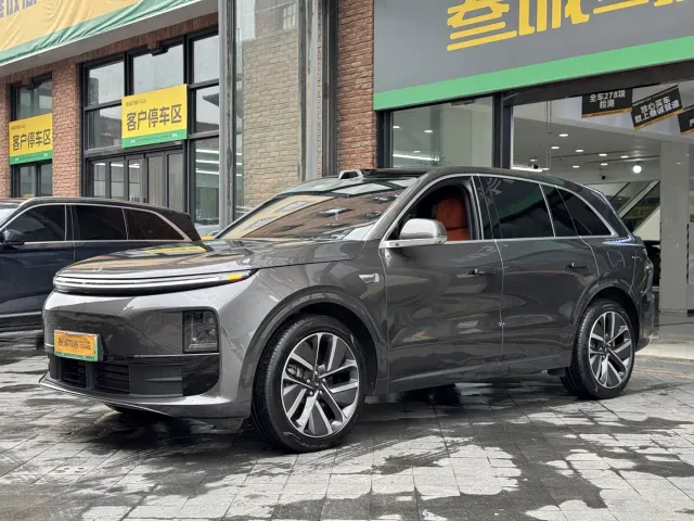 Li Auto L6 — Фото автомобиля 4