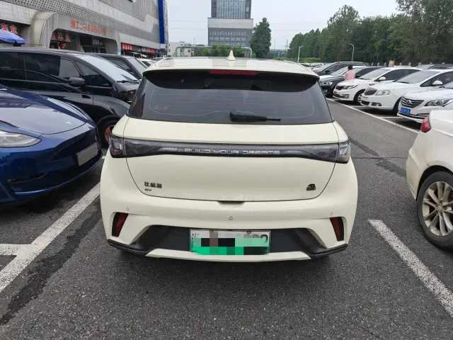 BYD Dolphin — Фото автомобиля 3