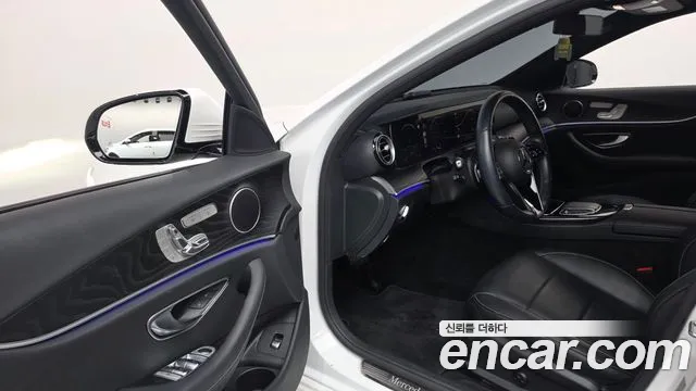 Mercedes-Benz E-Class W213 — Фото автомобиля 15