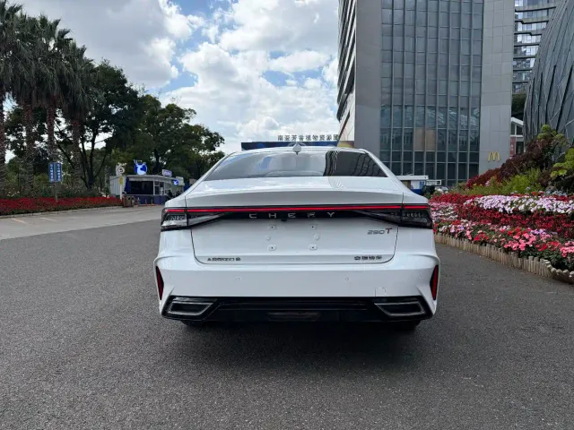 Chery Arrizo 8 — Фото автомобиля 13