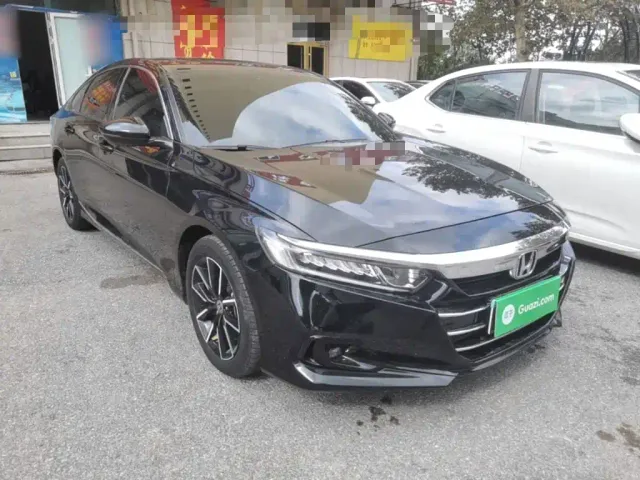 Honda Accord — Фото автомобиля 3