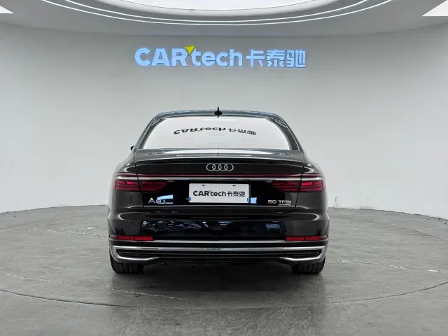 Audi A8 — Фото автомобиля 5