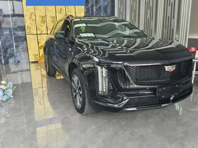 Cadillac XT5 — Фото автомобиля 3