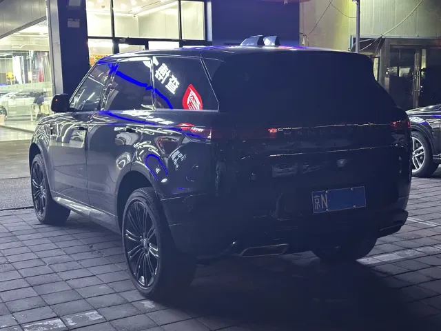 Land Rover Range Rover Sport — Фото автомобиля 4