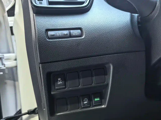 Nissan X-Trail 2022 Facelift 2.0L 2WD Smart Connect Ultimate Edition — Фото автомобиля 22