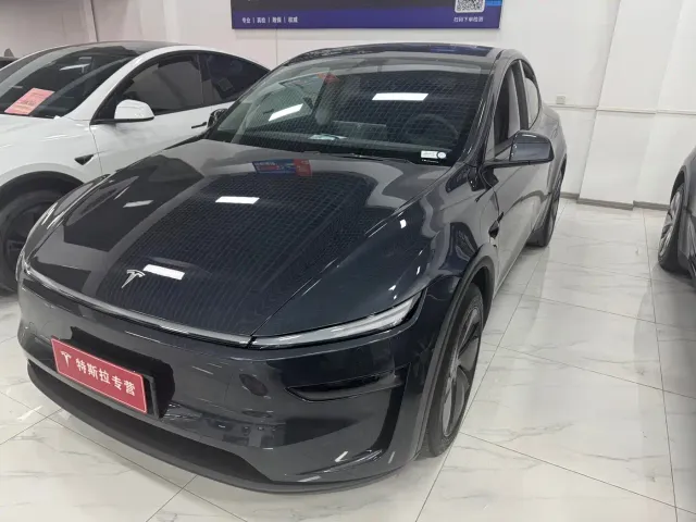 Фотография автомобиля — Tesla Model Y