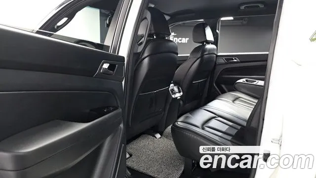 KG_Mobility_Ssangyong Rexton Новый Rexton Sport Khan Дизель 2.2 4WD — Фото автомобиля 11