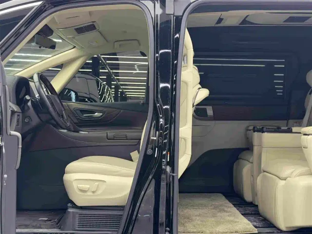 Toyota Alphard — Фото автомобиля 7
