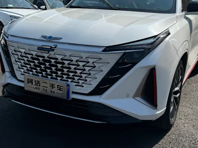 Changan Z6 — Фото автомобиля 28