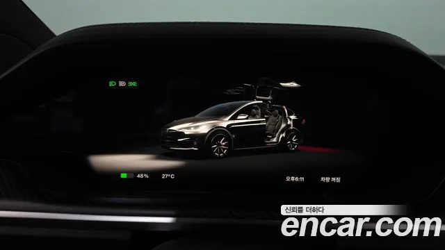 Tesla Model X — Фото автомобиля 29