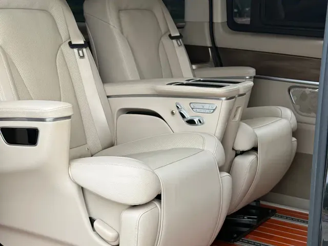 Mercedes-Benz V-Class — Фото автомобиля 8