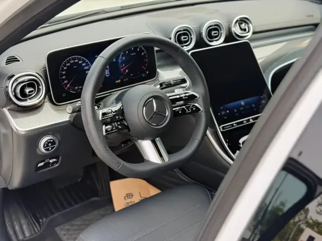 Mercedes-Benz C-Class — Фото автомобиля 13