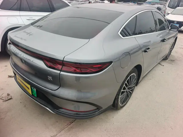 BYD Han — Фото автомобиля 11