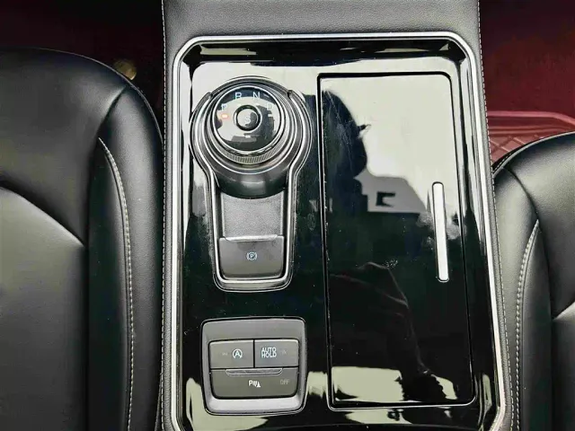Ford Edge — Фото автомобиля 18