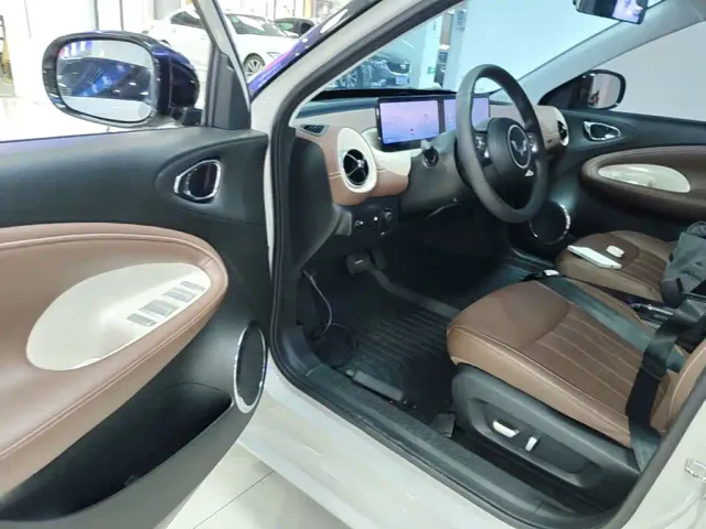 Wuling Bingo — Фото автомобиля 15