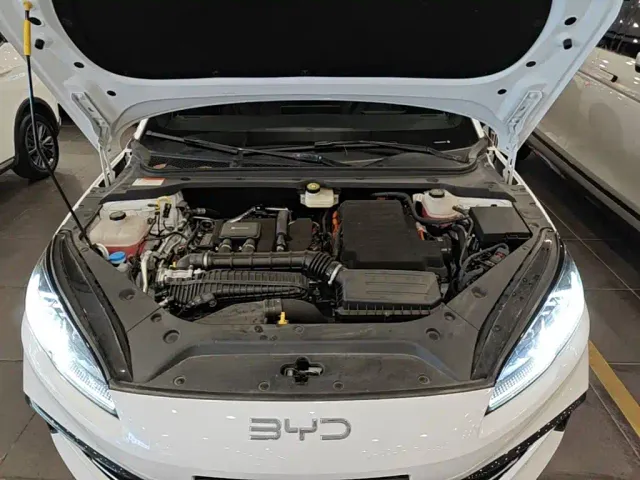 BYD Seal 06 — Фото автомобиля 19