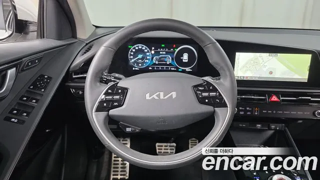 Kia Niro The All New Niro Signature — Фото автомобиля 14