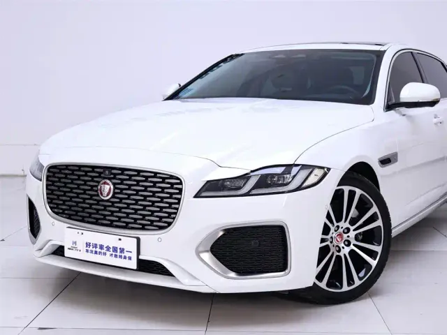 Jaguar XFL — Фото автомобиля 3