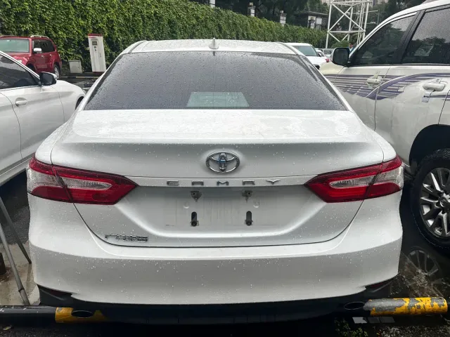 Toyota Camry — Фото автомобиля 11
