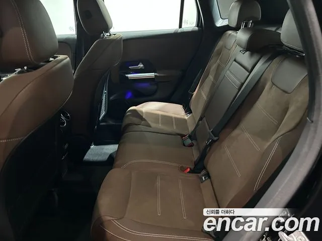 Mercedes-Benz GLA-Class H247 — Фото автомобиля 11