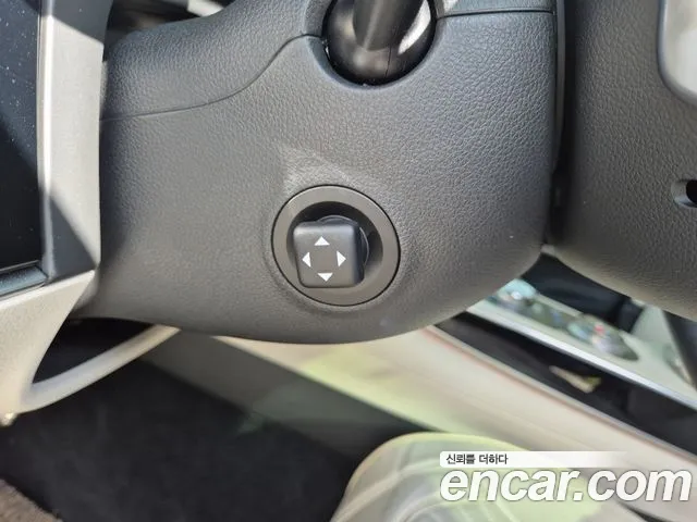 Genesis GV70 — Фото автомобиля 11