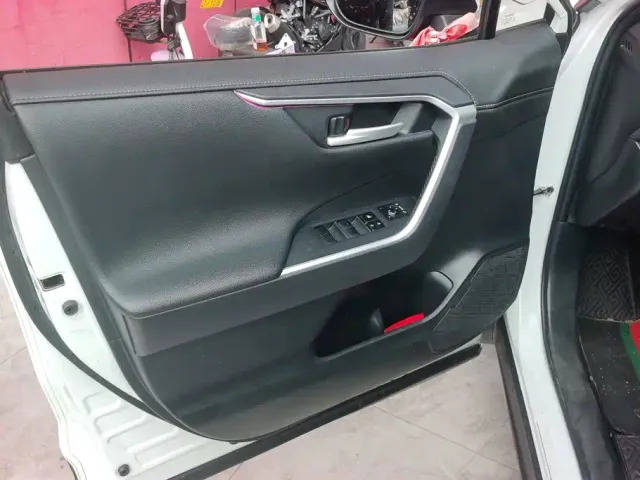 Toyota Wildlander — Фото автомобиля 7