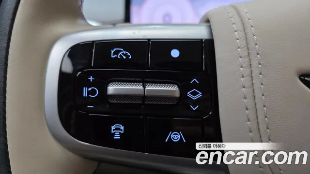 Genesis GV70 — Фото автомобиля 24