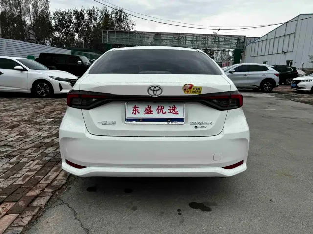 Toyota Corolla — Фото автомобиля 5