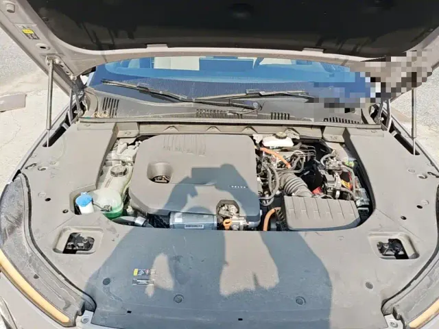 Volvo XC70 Plug-in Hybrid — Фото автомобиля 19
