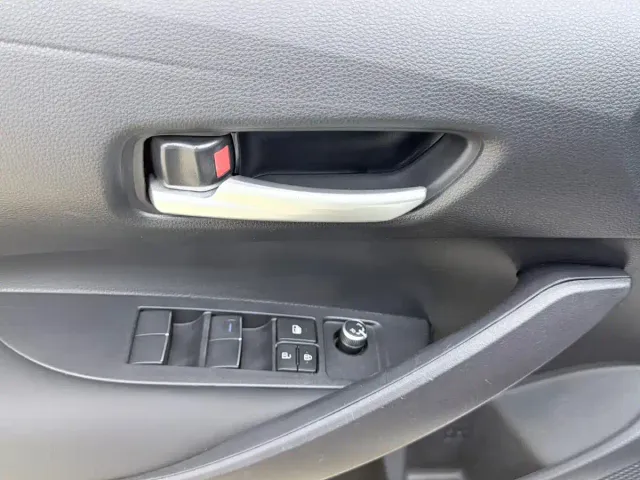 Toyota Corolla — Фото автомобиля 10