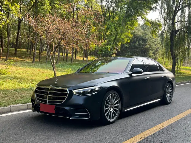Фотография автомобиля — Mercedes-Benz S-Class