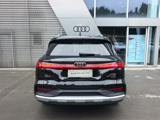 Audi Q6 — Фото автомобиля 6