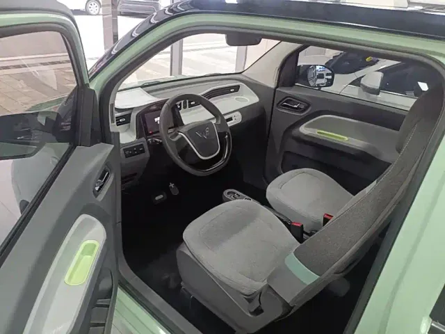 Wuling Hongguang Mini EV — Фото автомобиля 15