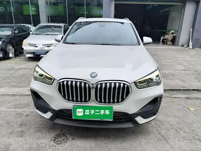 BMW X1 — Фото автомобиля 2