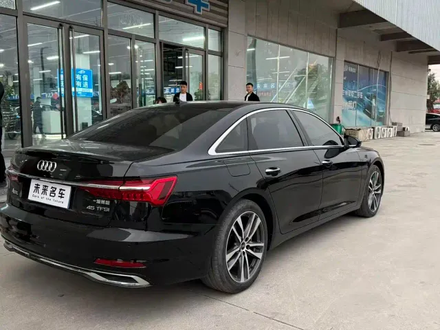 Audi A6L — Фото автомобиля 14