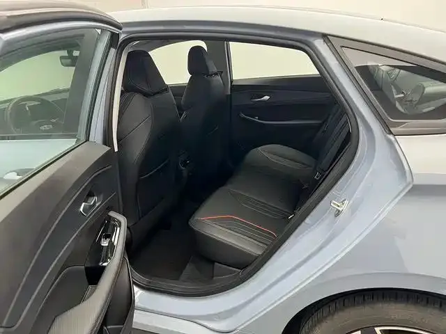 Geely Binrui — Фото автомобиля 14