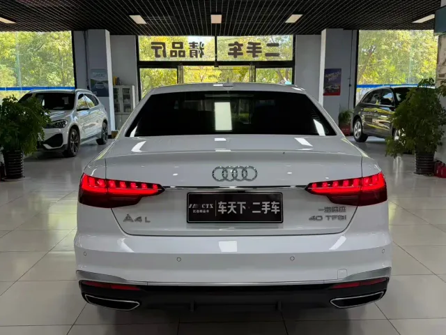 Audi A4L — Фото автомобиля 5
