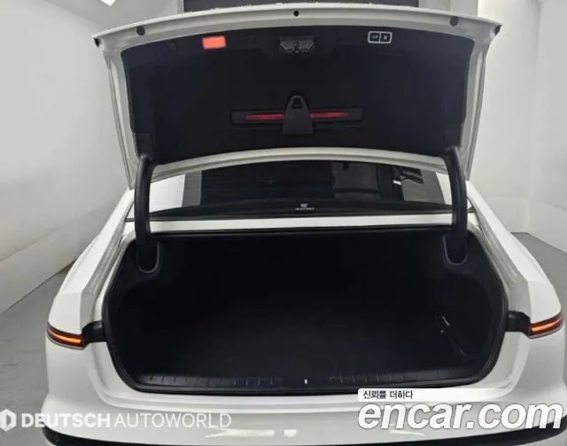 Hyundai Grandeur GN7 — Фото автомобиля 19