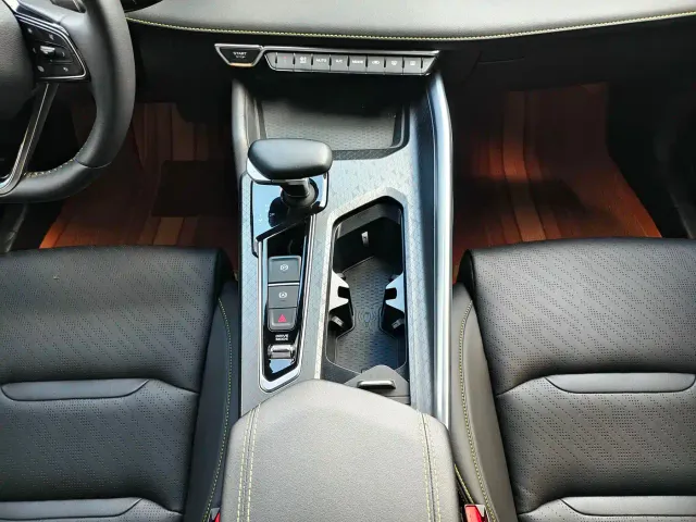Geely Xingrui — Фото автомобиля 6
