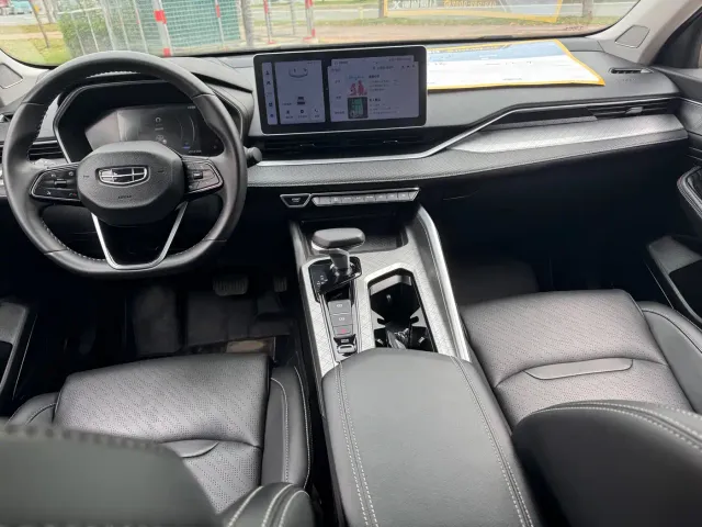 Geely Xingrui — Фото автомобиля 8