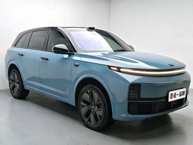 Li Auto L7 — Фото автомобиля 3