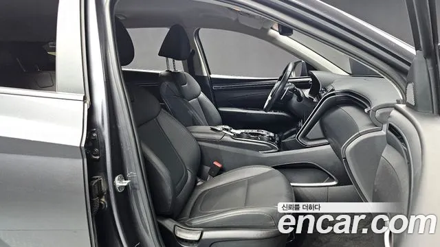 Hyundai Tucson Tucson (NX4) Бензин 1.6 турбо 2WD — Фото автомобиля 26