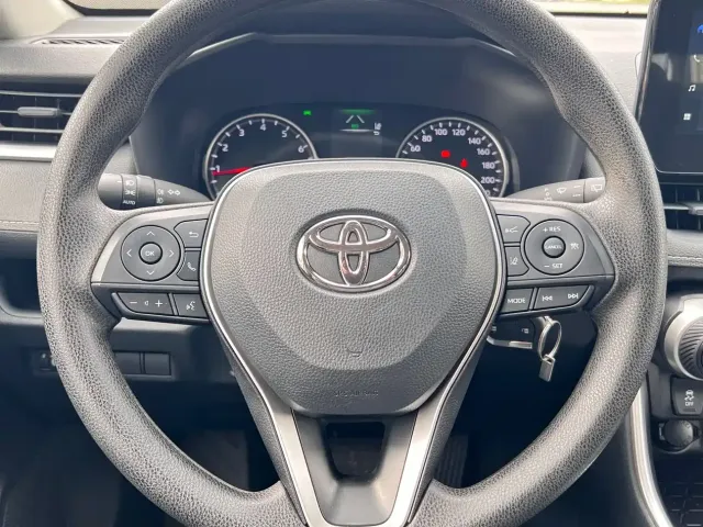 Toyota Wildlander — Фото автомобиля 11