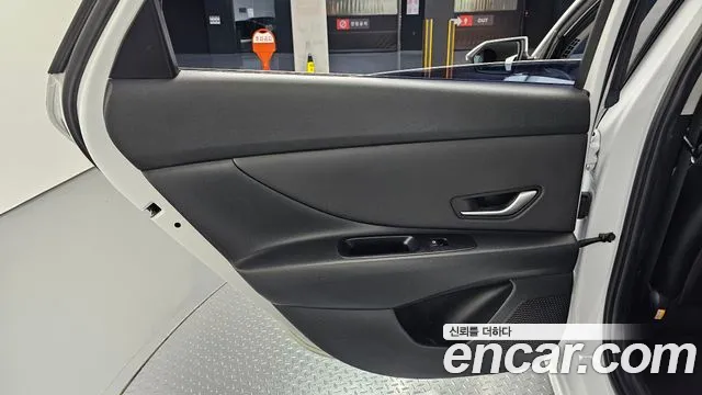 Hyundai Avante CN7 — Фото автомобиля 14
