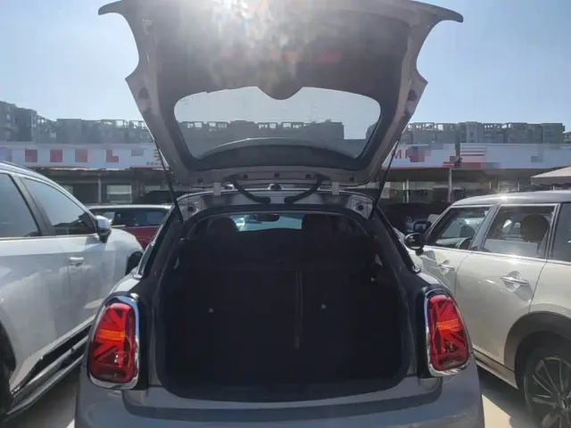 MINI Hatch — Фото автомобиля 18