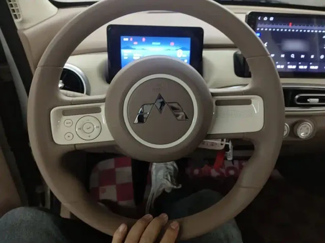 Wuling Hongguang Mini EV — Фото автомобиля 10