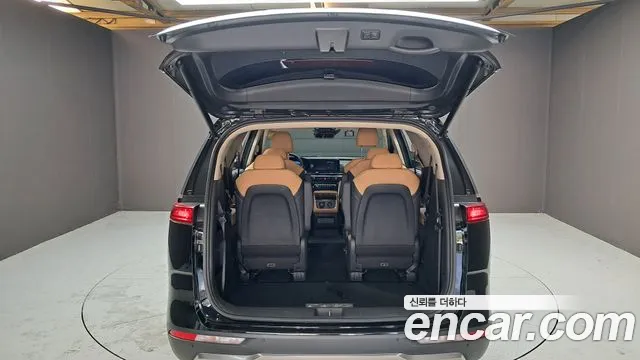 Kia Canival Carnival 4 поколение 9 мест Signature — Фото автомобиля 30