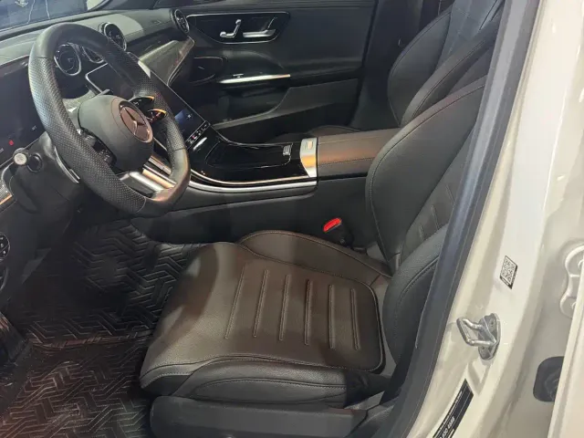 Mercedes-Benz C-Class — Фото автомобиля 5